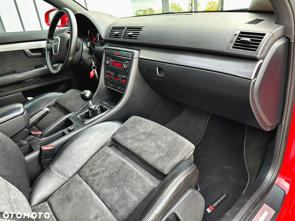 Audi A4 Avant 2.0 TDI - 14