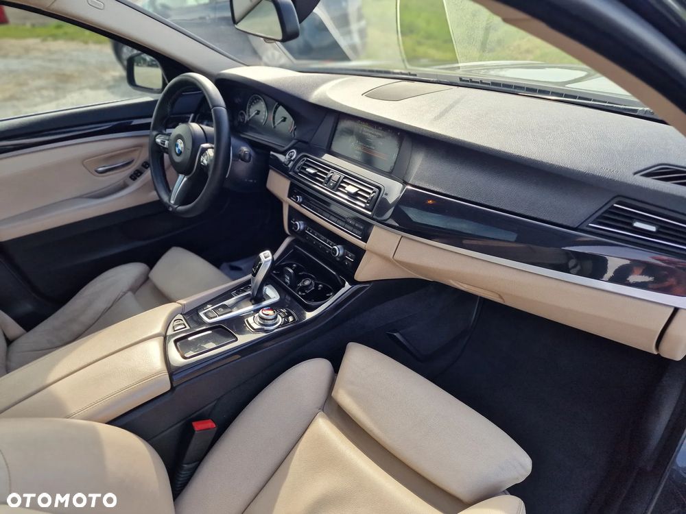 BMW Seria 5 530d Blue Performance Sport-Aut - 31