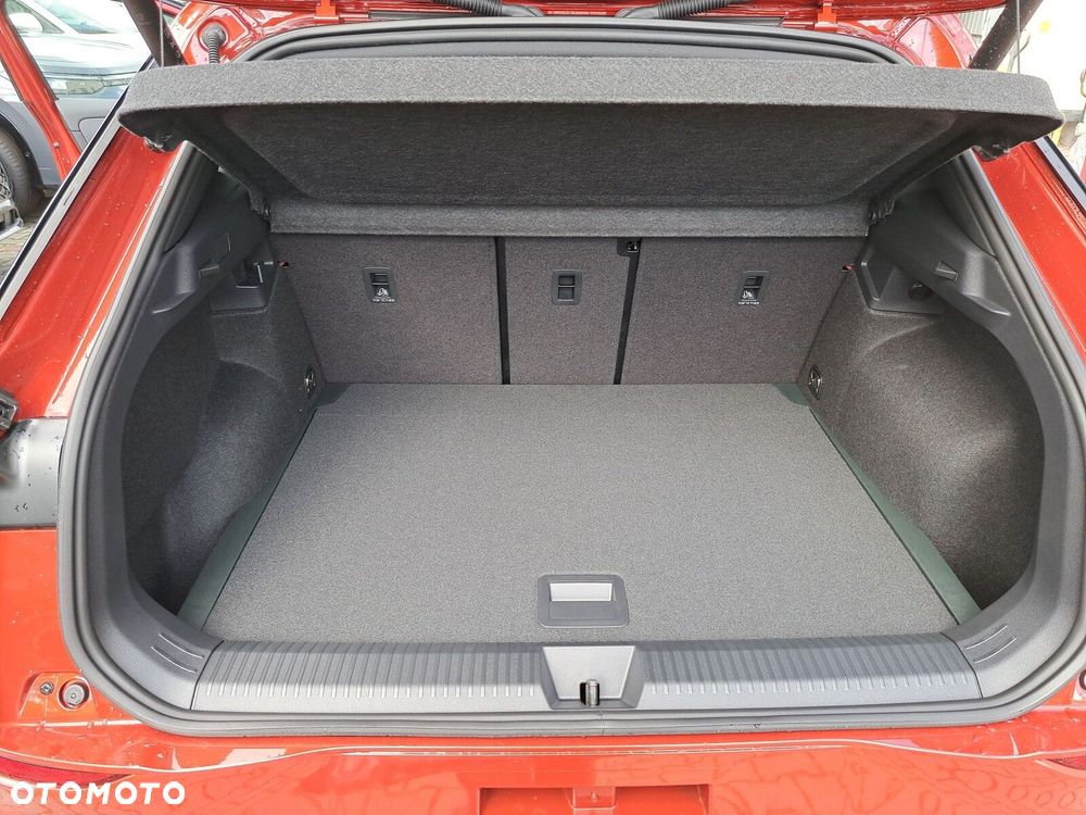 Volkswagen T-Roc - 18