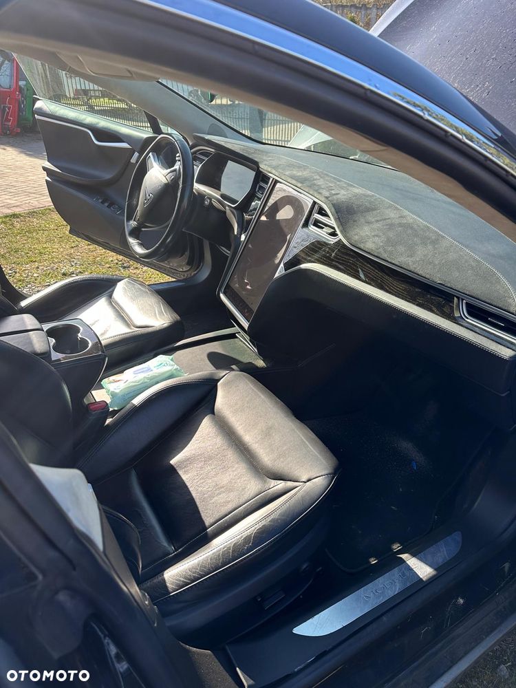 Tesla Model S Long Range Plus - 7