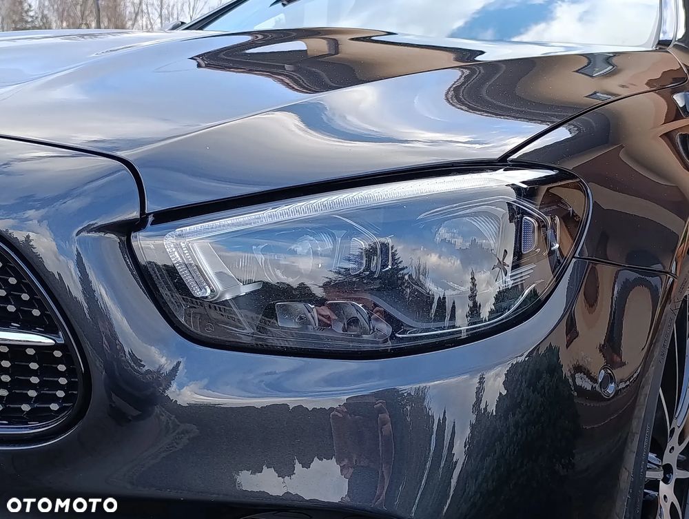 Mercedes-Benz Klasa E 300 d 4Matic 9G-TRONIC AMG Line - 33