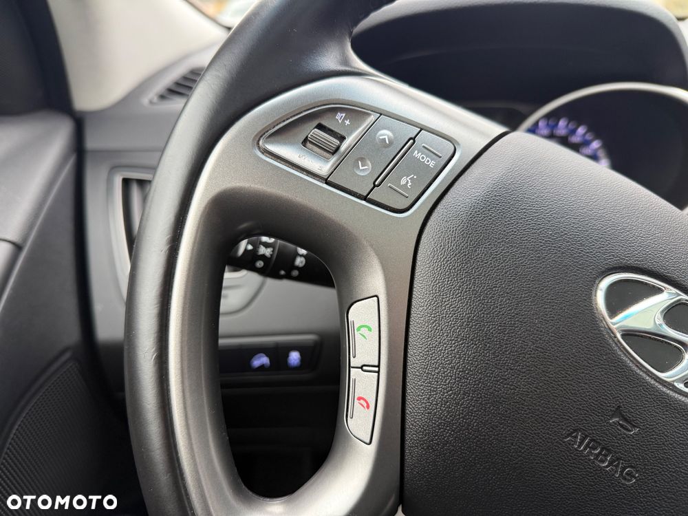 Hyundai ix35 blue 1.6 2WD Finale Gold - 20