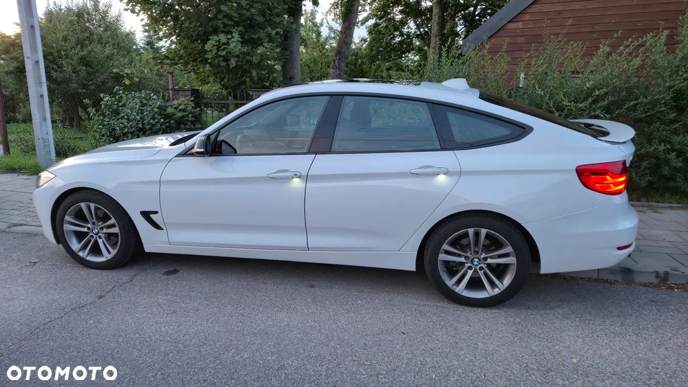 BMW 3GT 328i GT Sport Line - 8