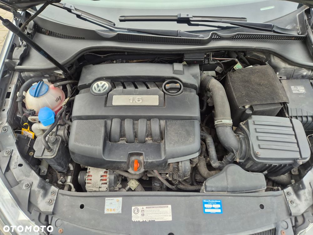 Volkswagen Golf - 31