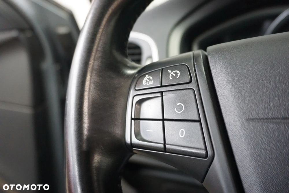 Volvo V40 D2 Kinetic - 30