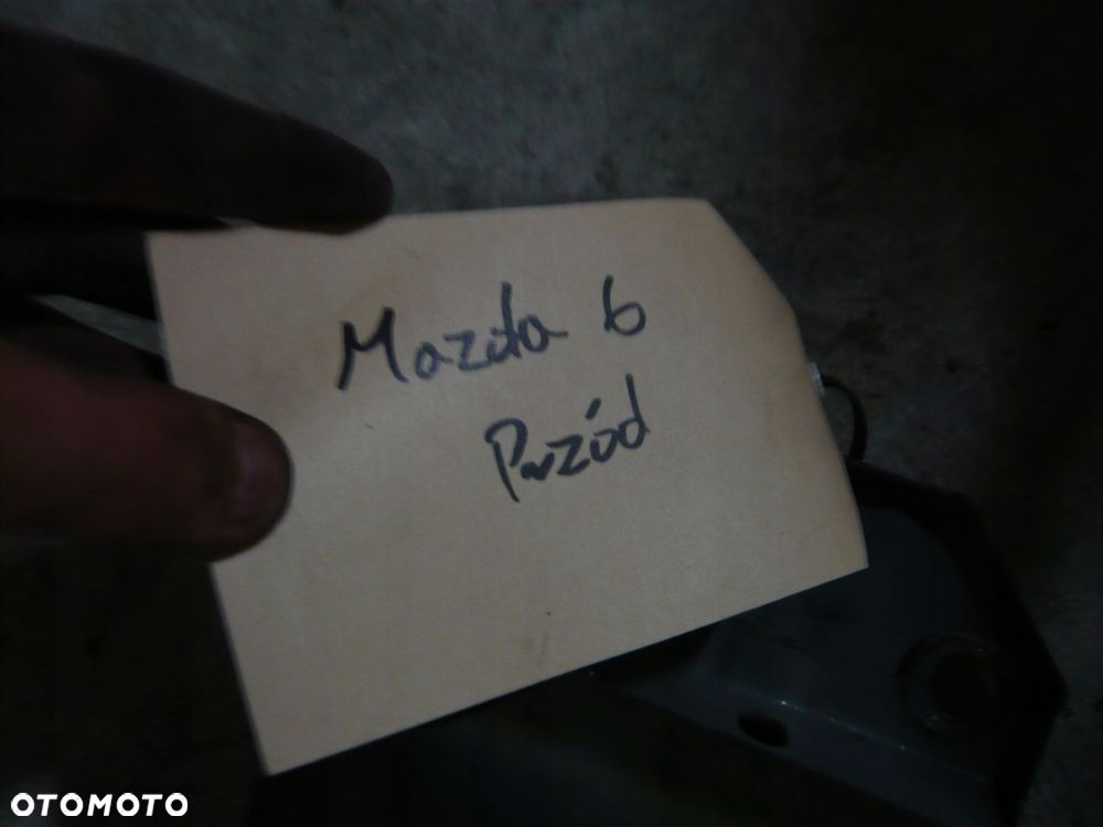 Belka wzmocnienie zderzaka przedniego Mazda 6 GH - 2