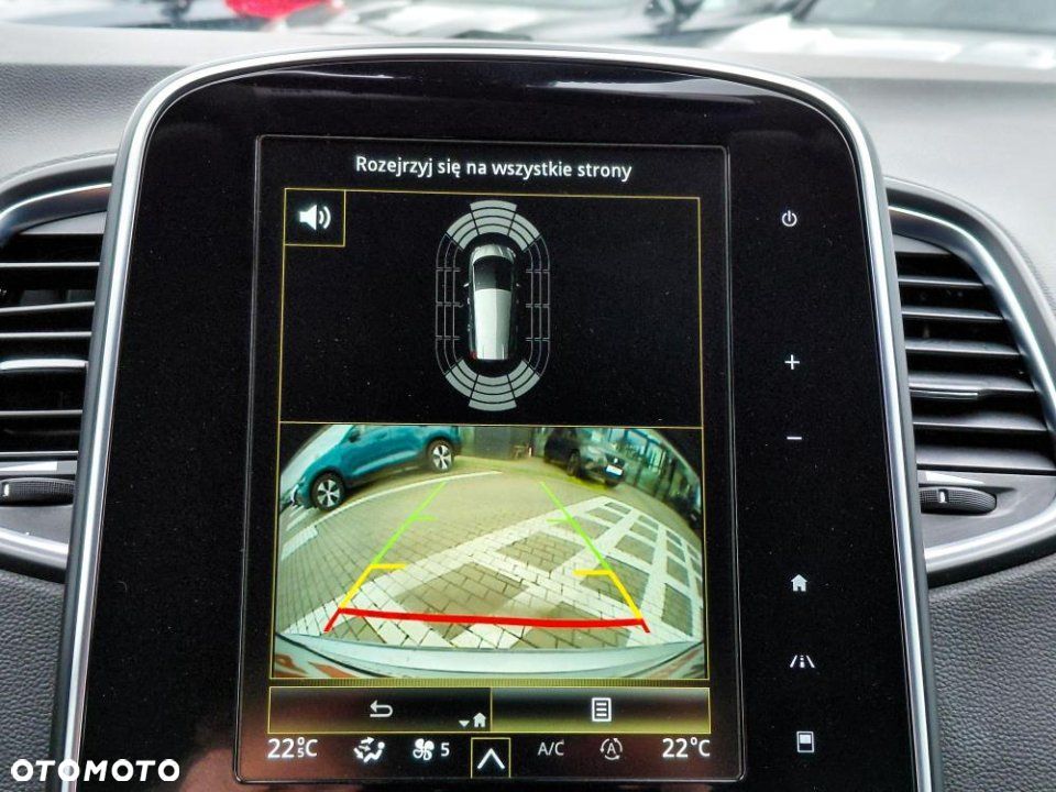 Renault Grand Scenic - 32