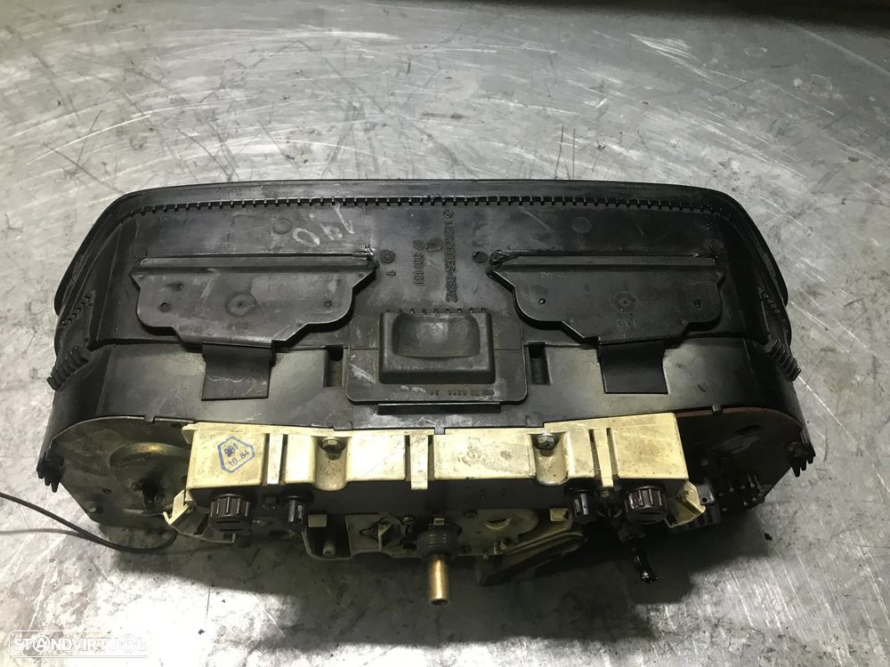 QUADRANTE MERCEDES 190D W201 - 2