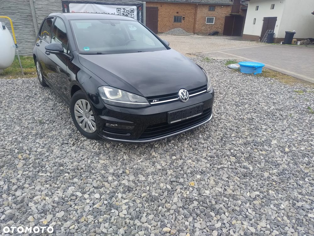Volkswagen Golf - 6
