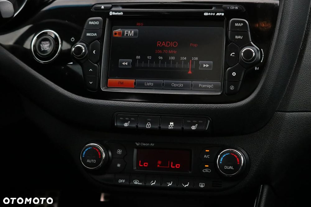 Kia Ceed 1.6 CRDi 128 Fifa World Cup Edition - 31