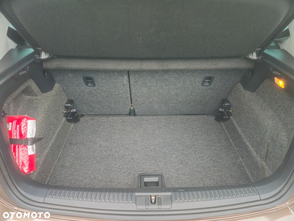 Volkswagen Polo 1.2 Style - 17