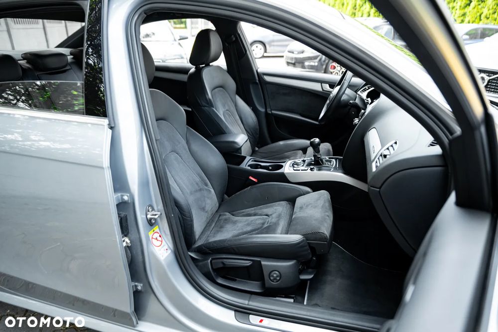 Audi A4 Limousine 2.0 TFSI quattro S line Sportpaket (plus) - 16