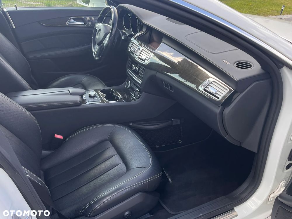 Mercedes-Benz CLS 500 4Matic 7G-TRONIC - 17