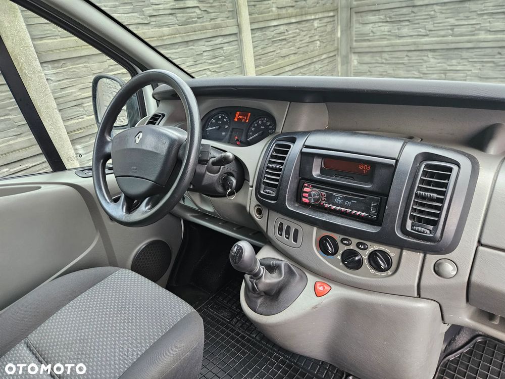 Renault TRAFIC - 13