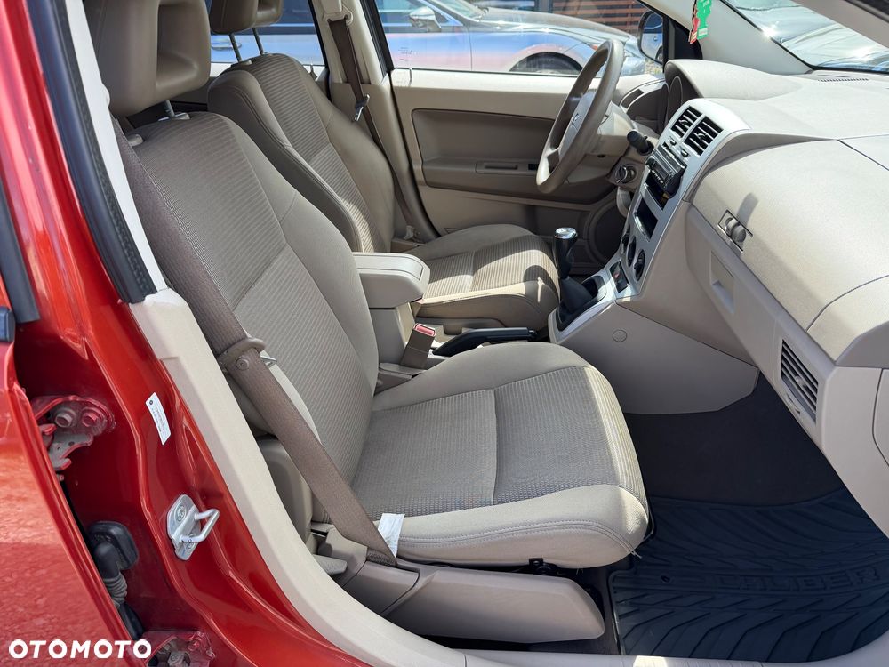 Dodge Caliber 1.8 SE - 30