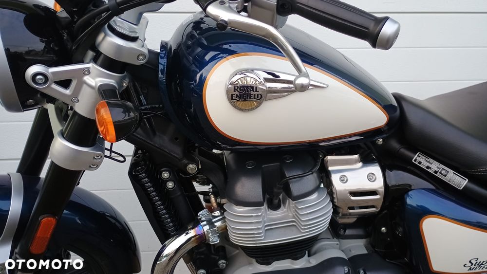 Royal Enfield Super Meteor - 16