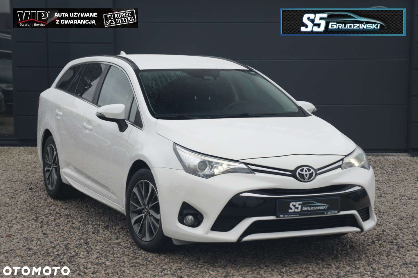 Toyota Avensis - 1