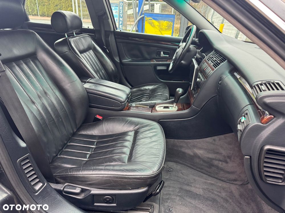 Audi A8 3.7 Quattro Tiptronic - 5