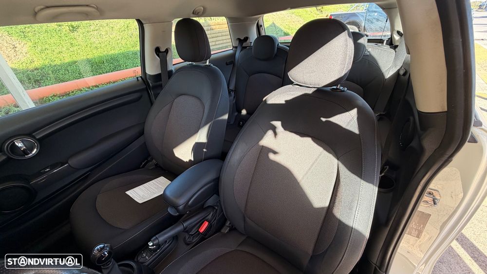 MINI 3 Portas One D - 7