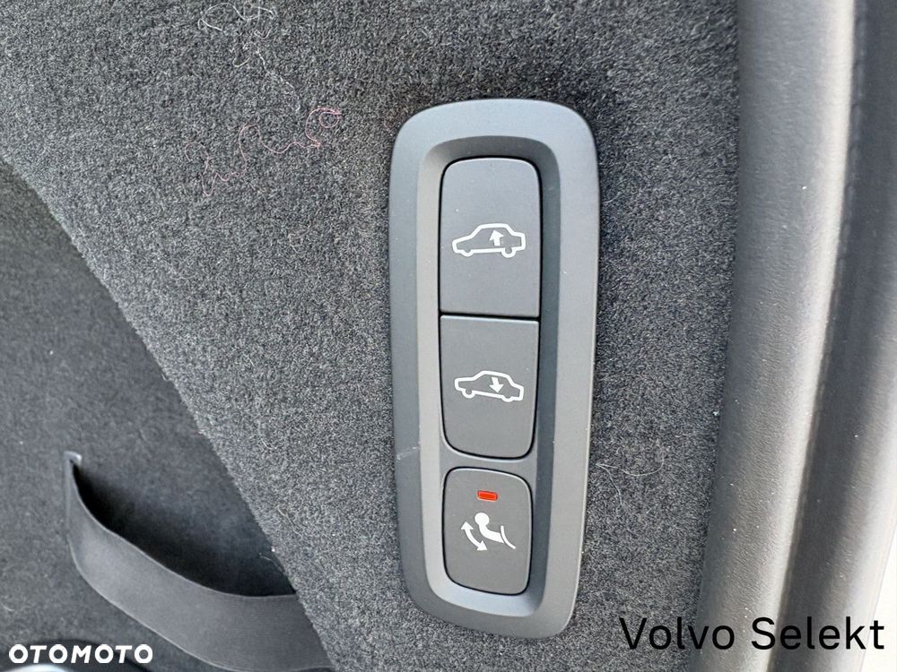 Volvo XC 90 - 33