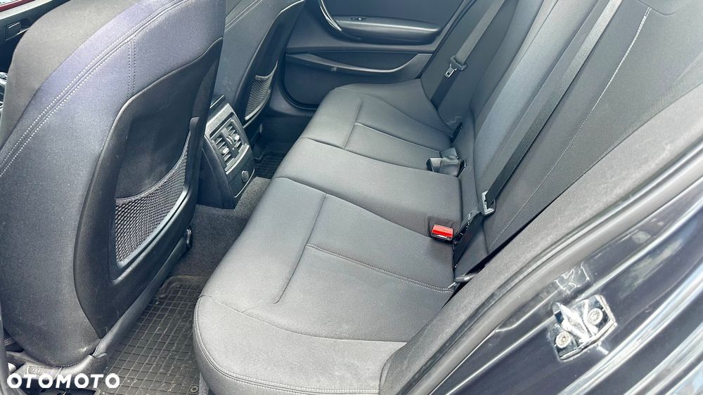 BMW Seria 1 118d DPF Edition Sport - 10