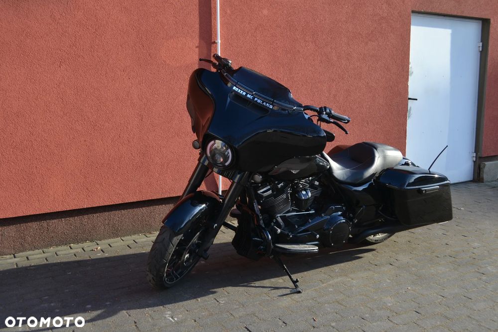 Harley-Davidson Touring Street Glide - 4