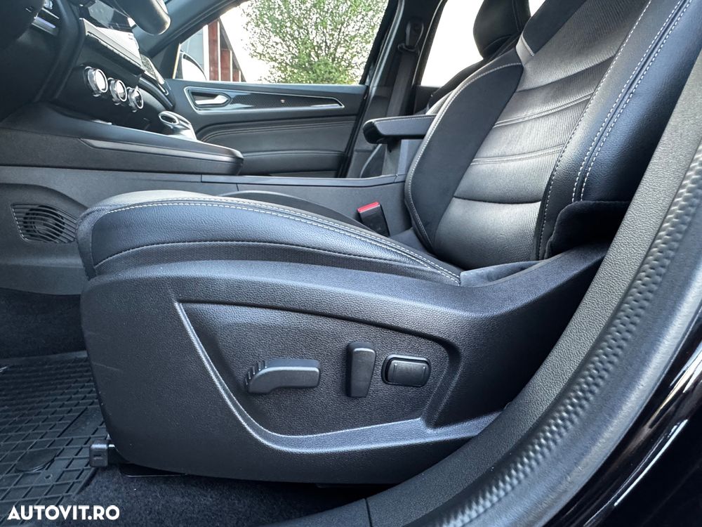 Renault Arkana E-TECH RS Line - 30