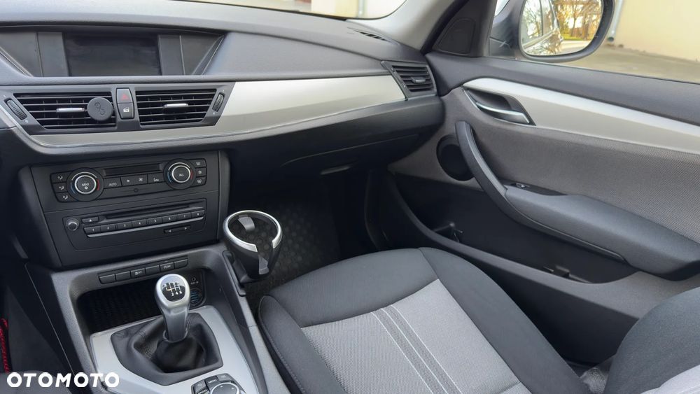 BMW X1 sDrive18d xLine - 18