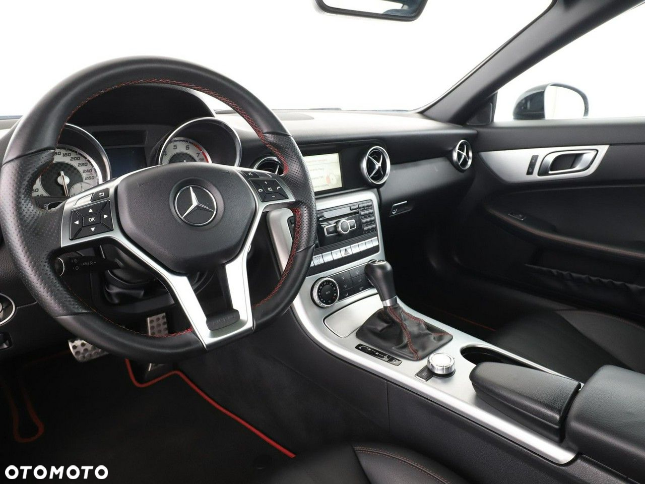 Mercedes-Benz SLK 200 (BlueEFFICIENCY) 7G-TRONIC - 14