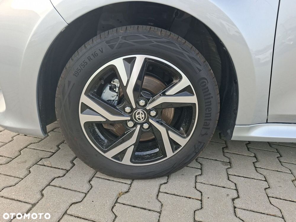 Toyota Yaris Hybrid 1.5 Style - 19