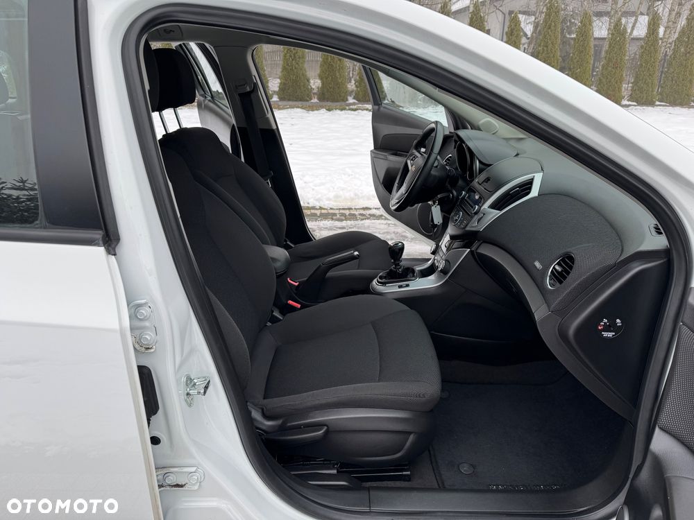 Chevrolet Cruze 1.8 LT+ - 33