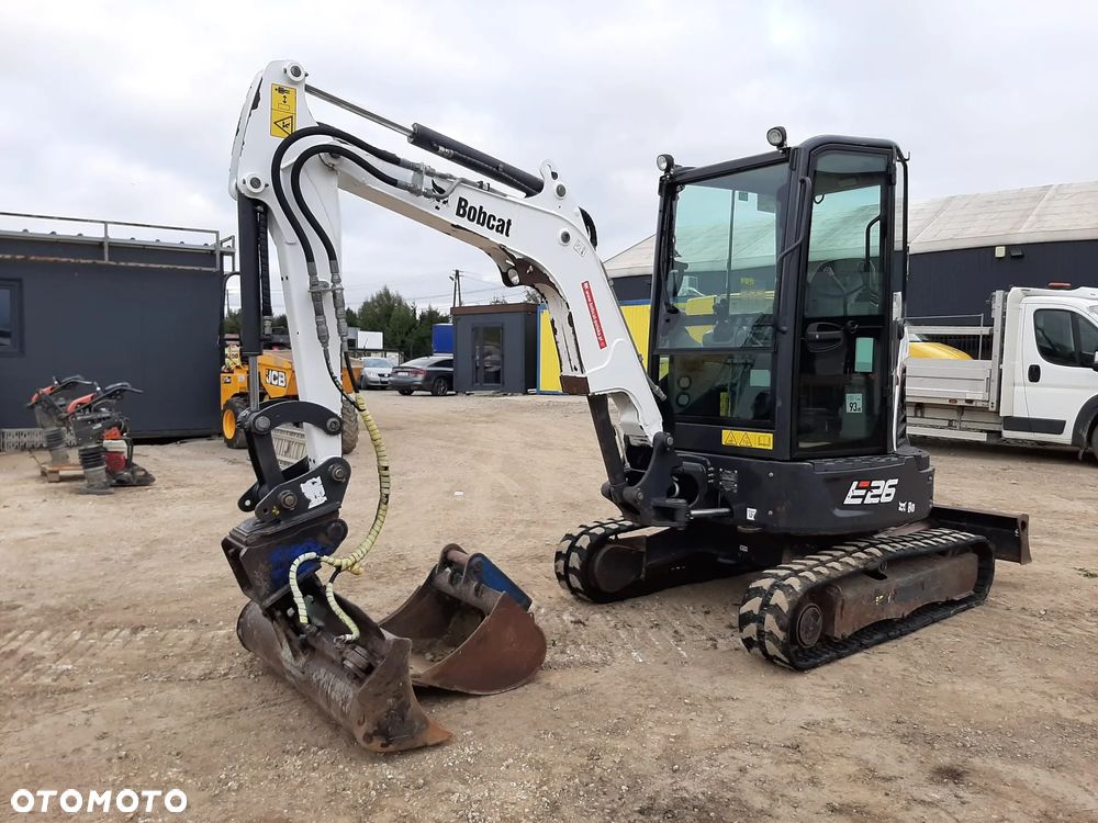 Bobcat E26 - 5
