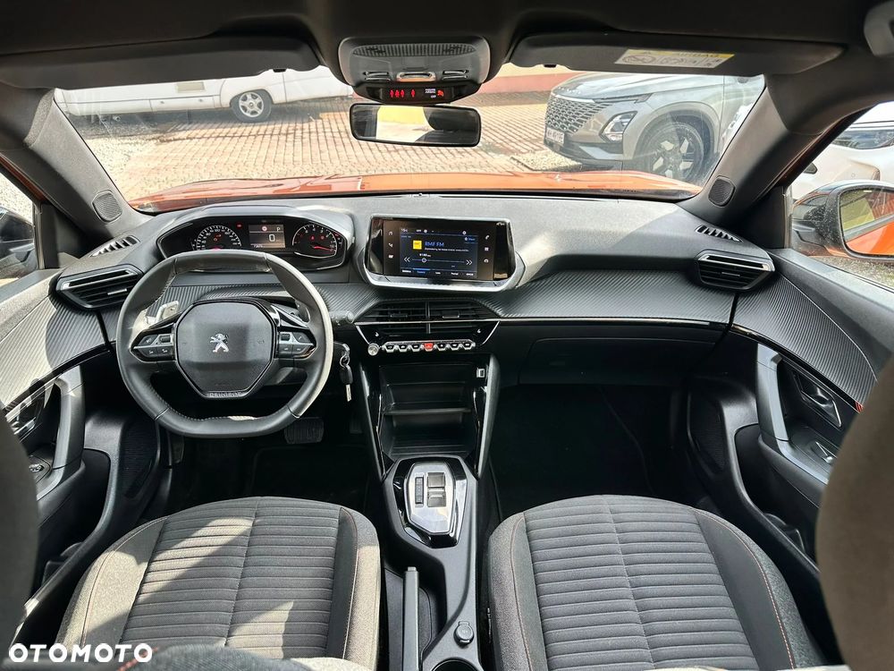 Peugeot 2008 PureTech 130 EAT8 Allure - 7