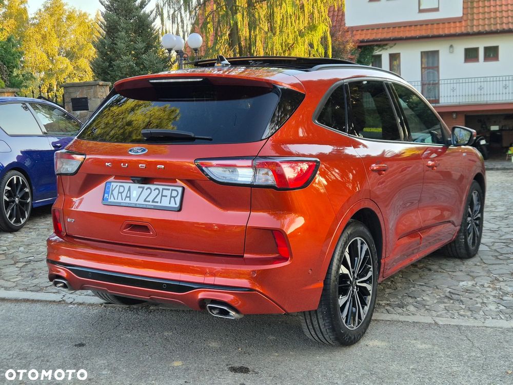 Ford Kuga 2.0 EcoBlue 4x4 ST-LINE X - 18