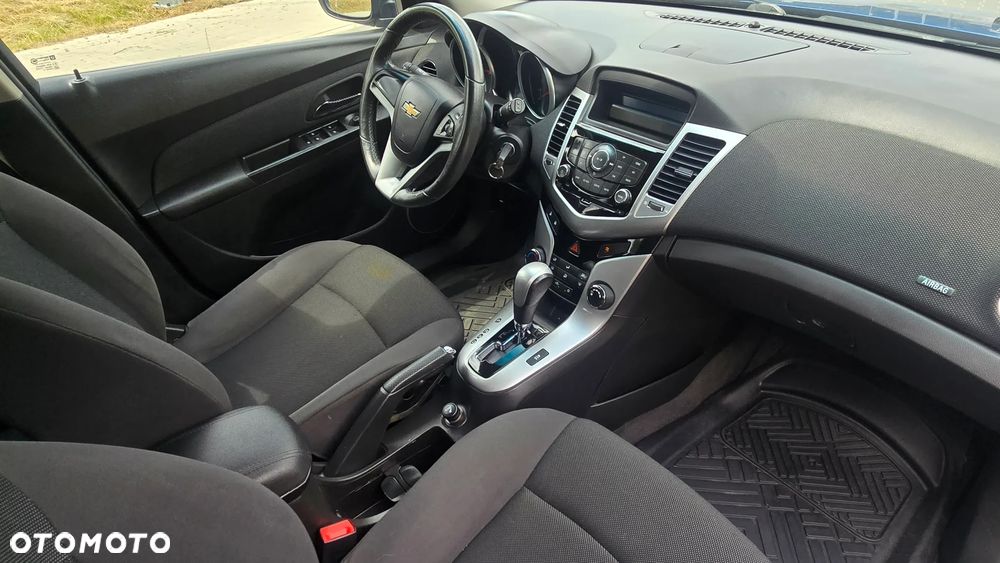 Chevrolet Cruze 1.6 LT+ - 17