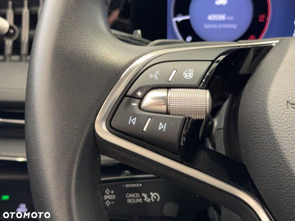 Skoda Superb 2.0 TDI SCR Essence DSG - 27