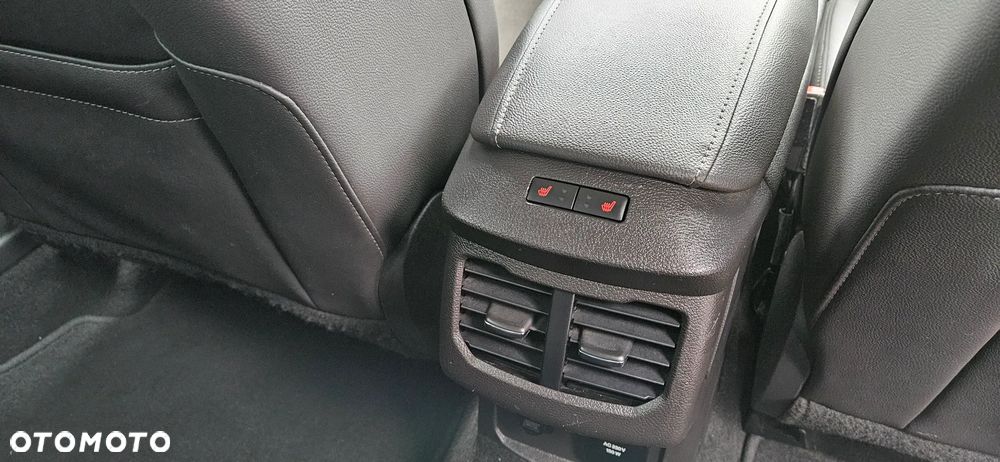 Ford Mondeo 2.0 TDCi Bi-Turbo PowerShift-Aut ST-Line - 26