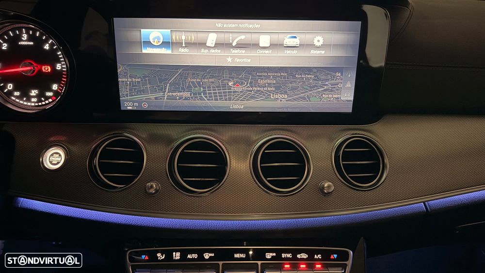 Mercedes-Benz E 220 d AMG Line - 49