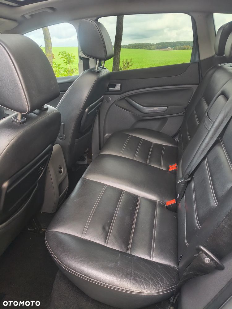 Ford Kuga - 8