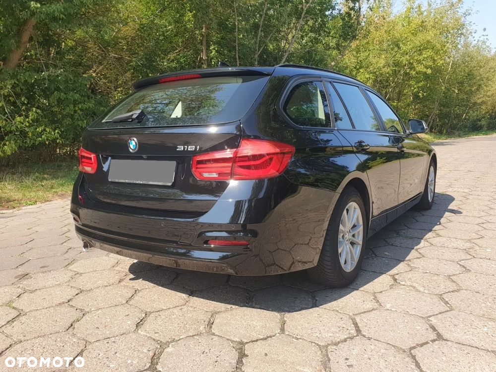 BMW Seria 3 318i - 7