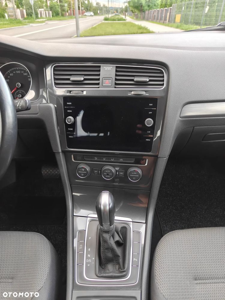 Volkswagen Golf 2.0 TDI BMT Highline DSG - 11