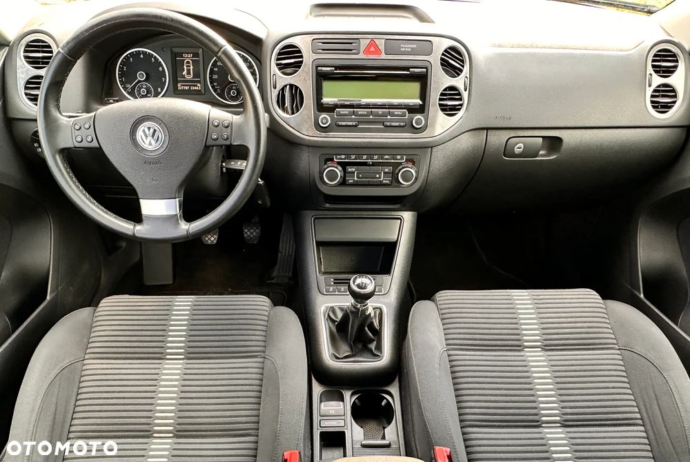 Volkswagen Tiguan - 4