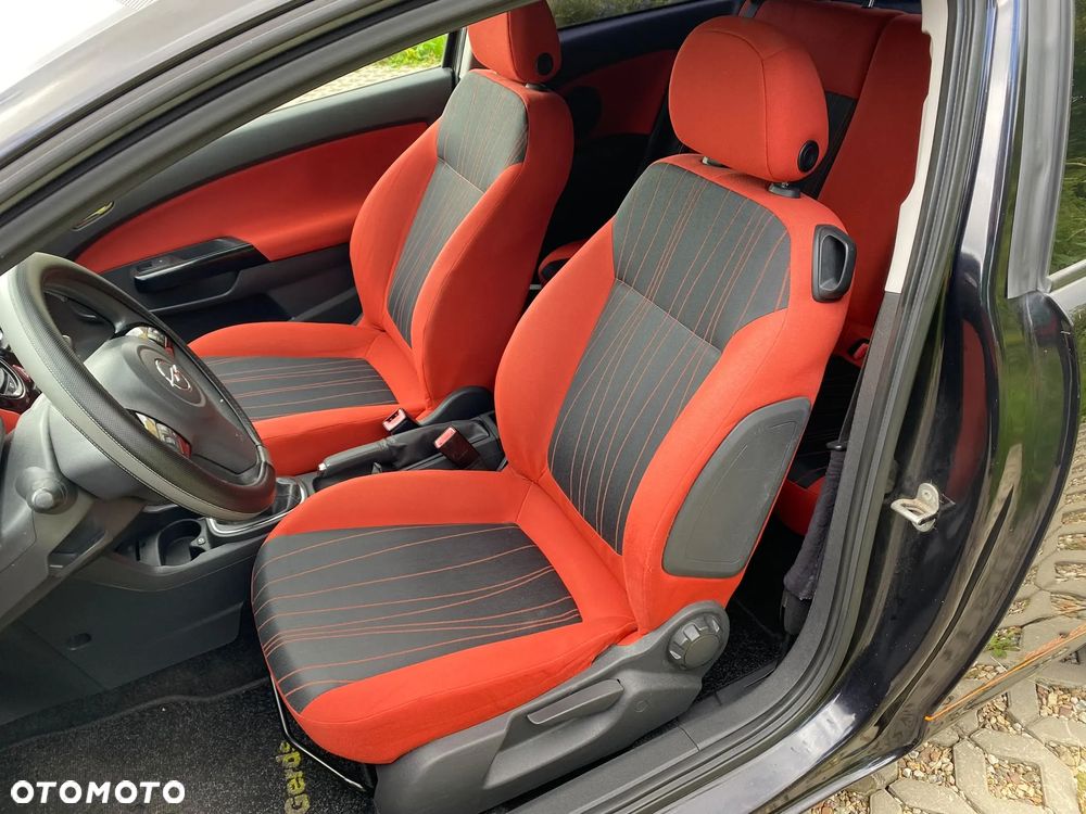 Opel Corsa - 33