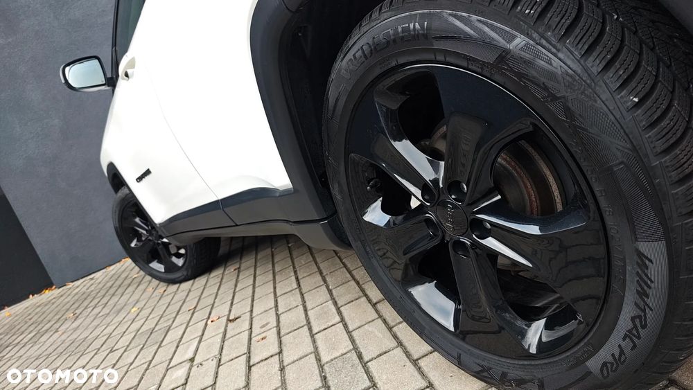 Jeep Compass - 26