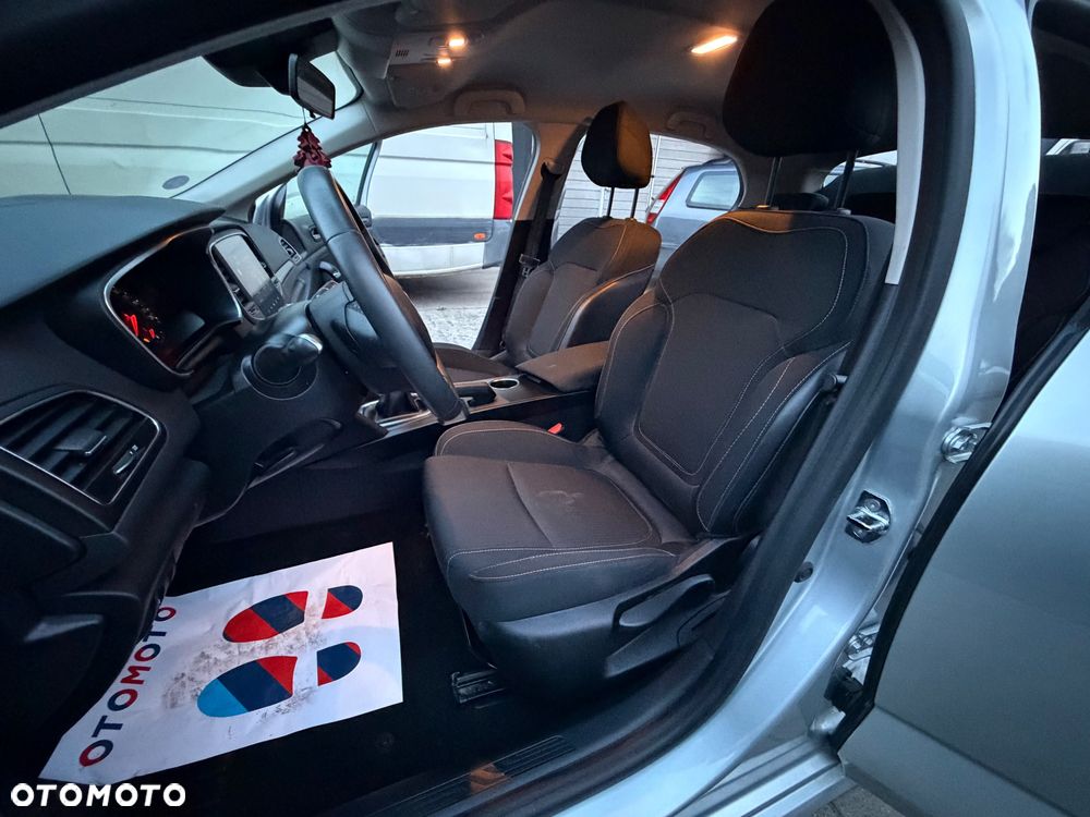 Renault Megane - 18
