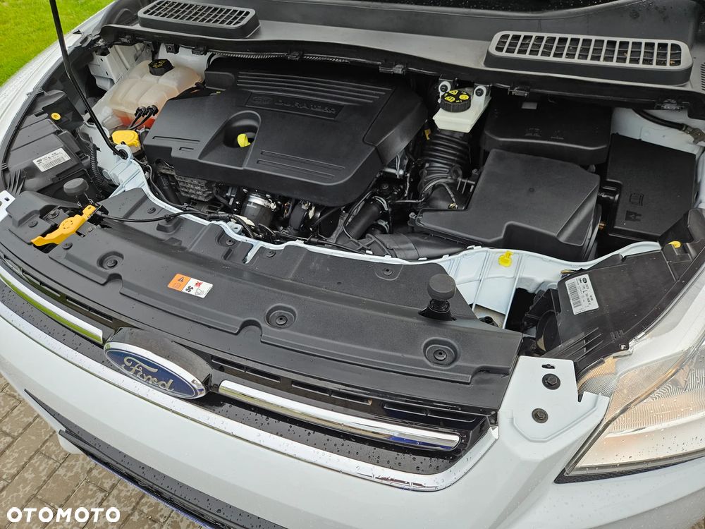 Ford Kuga 2.0 TDCi 4x4 Titanium - 38