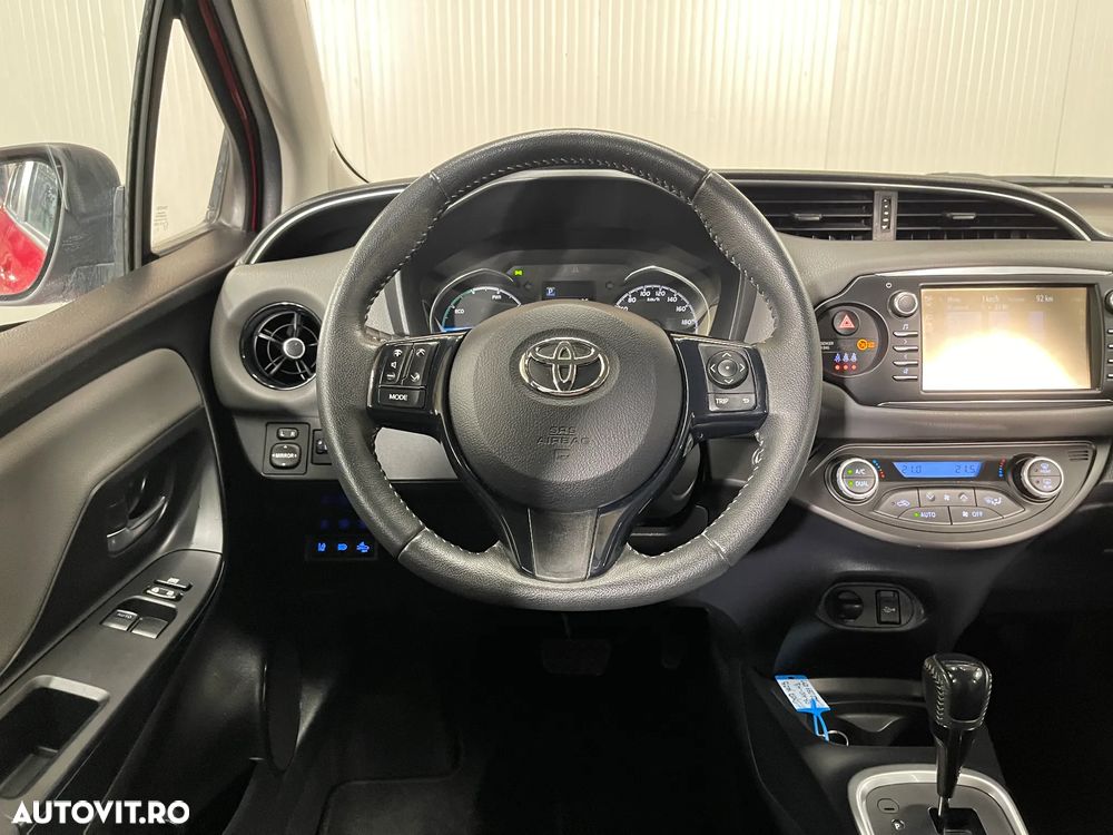 Toyota Yaris 1.5 VVT-i HSD Active - 6
