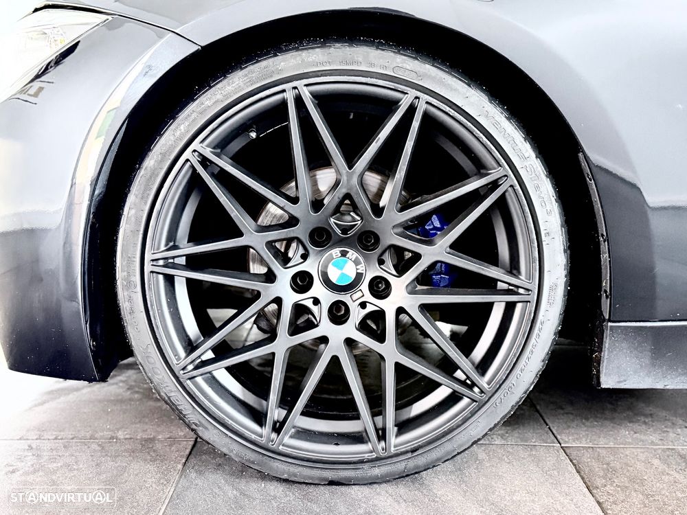 BMW 318 d Pack M - 8