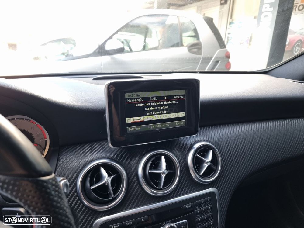Mercedes-Benz A 200 CDI 4Matic 7G-DCT AMG Line - 21