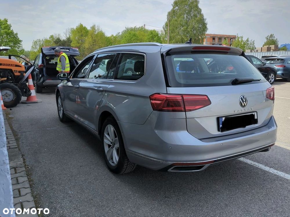 Volkswagen Passat 2.0 TDI EVO Elegance DSG - 4